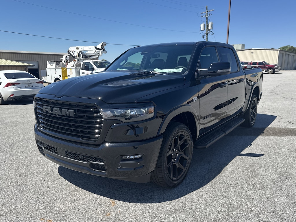 New 2026 Ram 1500 LARAMIE CREW CAB 4X4 5'7 BOX Pickup