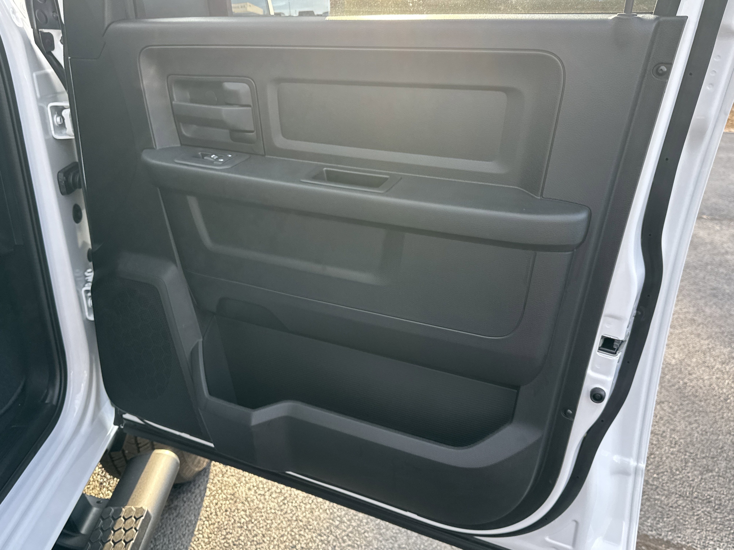 2026 RAM 2500 Tradesman - Photo 14