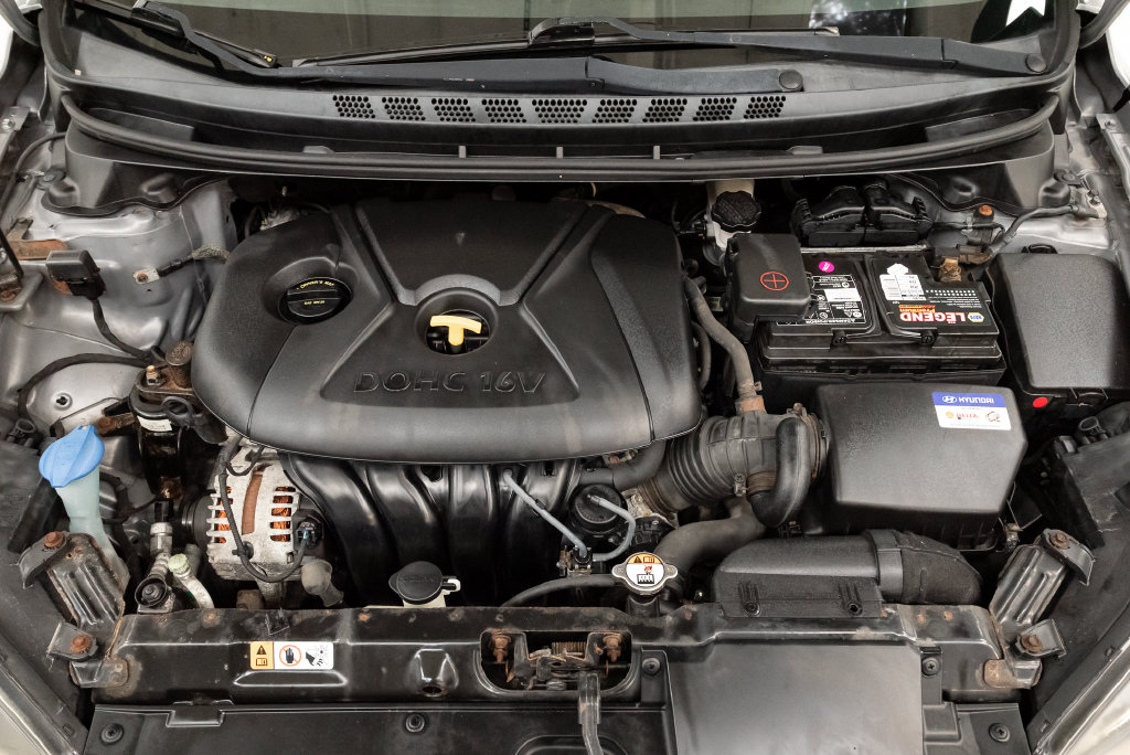 Used 2014 Hyundai Elantra SE Sedan
