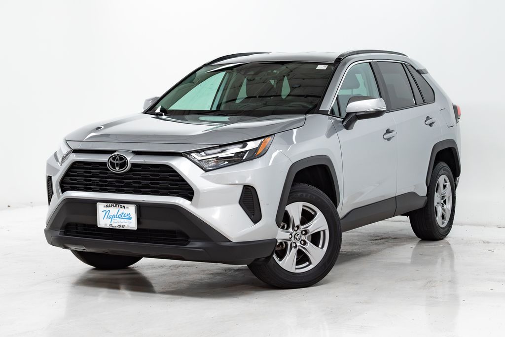 2025 Toyota RAV4 XLE SUV
