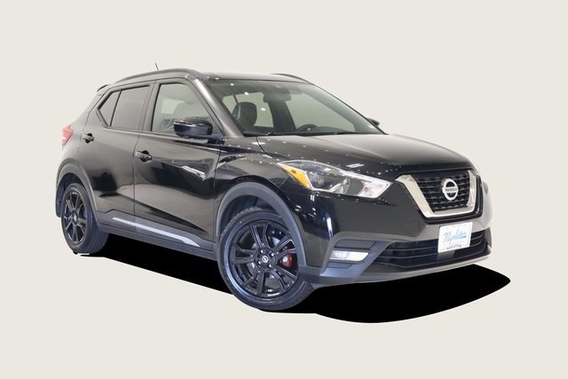 Used 2020 Nissan Kicks SR with VIN 3N1CP5DV7LL570146 for sale in Oakbrook Terrace, IL