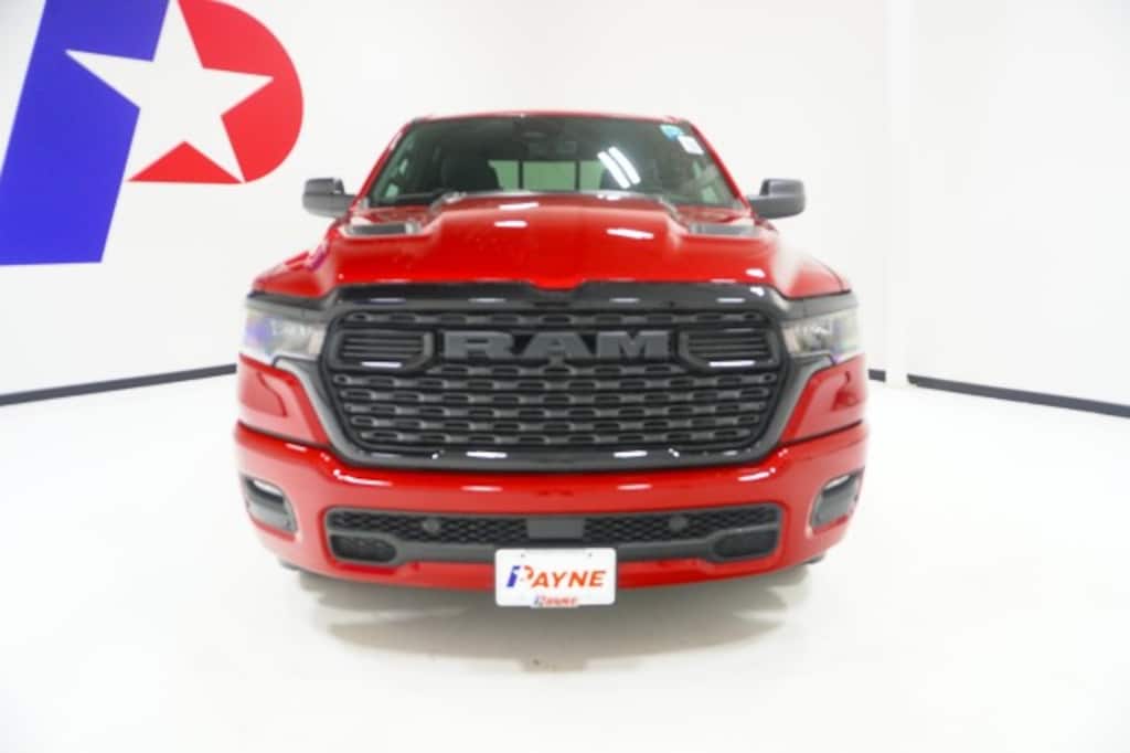 New 2027 Ram 1500 EXPRESS CREW CAB 4X4 5'7 BOX Pickup