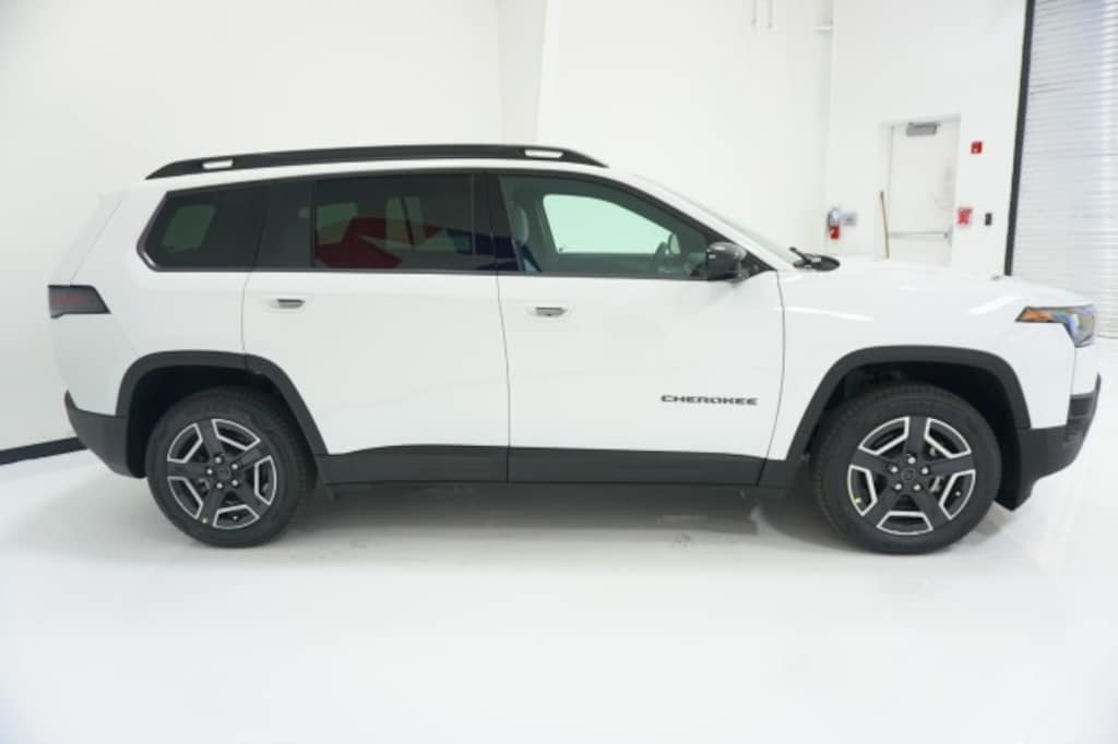 New 2026 Jeep Cherokee LAREDO 4X4 Sport Utility