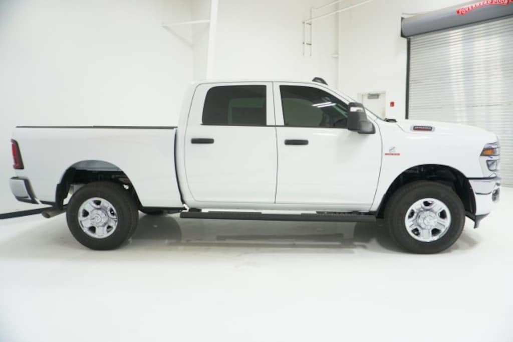 New 2027 Ram 2500 TRADESMAN CREW CAB 4X4 6'4 BOX Pickup