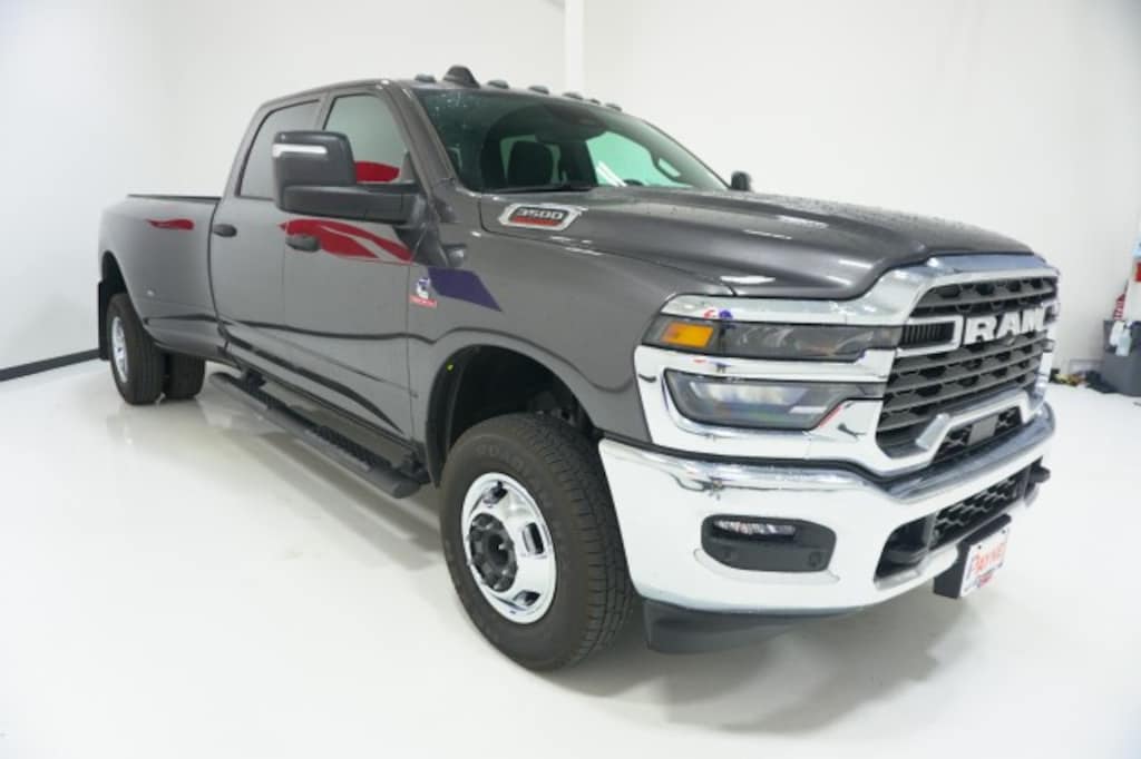 New 2027 Ram 3500 TRADESMAN CREW CAB 4X4 8' BOX Pickup