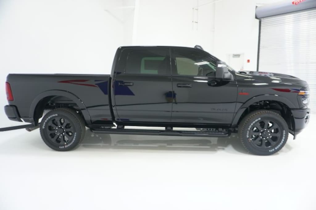 New 2027 Ram 2500 LARAMIE CREW CAB 4X4 6'4 BOX Pickup
