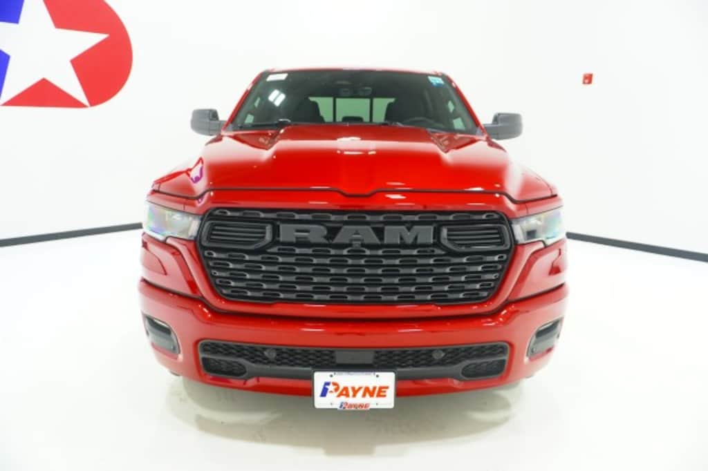 New 2027 Ram 1500 EXPRESS CREW CAB 4X2 5'7 BOX Pickup