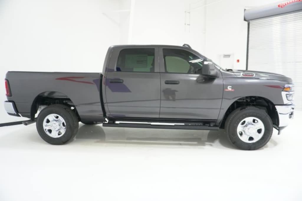 New 2027 Ram 2500 TRADESMAN CREW CAB 4X4 6'4 BOX Pickup