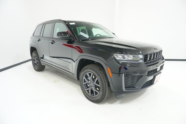 New 2027 Jeep Grand Cherokee LAREDO ALTITUDE 4X2 Sport Utility