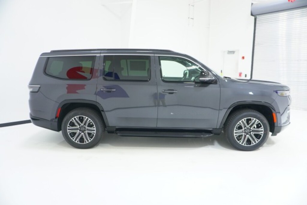 New 2026 Jeep Grand Wagoneer 4X2 Sport Utility
