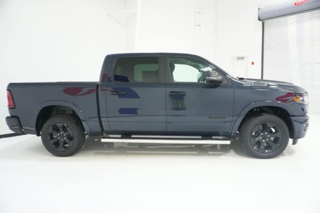 New 2027 Ram 1500 LONE STAR CREW CAB 4X2 5'7 BOX Pickup