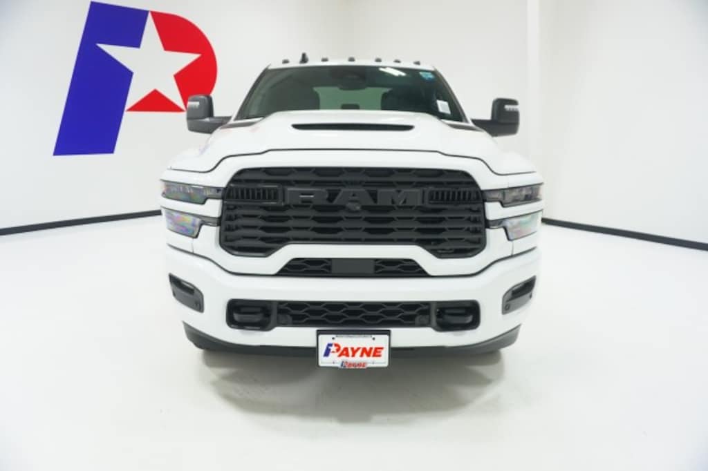 New 2027 Ram 3500 LONE STAR CREW CAB 4X4 8' BOX Pickup