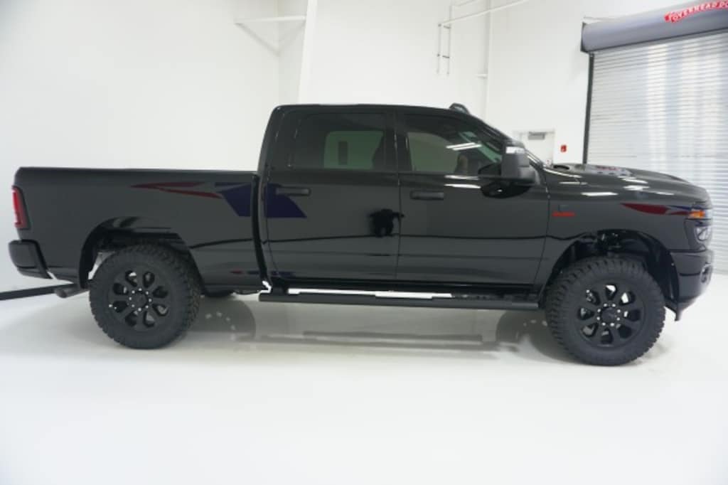 New 2027 Ram 2500 BLACK EXPRESS CREW CAB 4X4 6'4 BOX Pickup