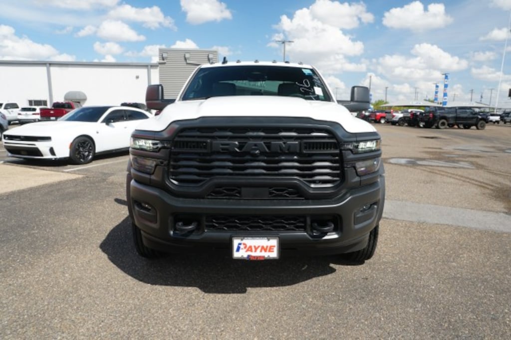 New 2027 Ram 5500 Chassis Cab TRADESMAN CREW 4X4 84' CA Pickup