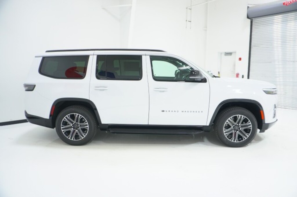New 2026 Jeep Grand Wagoneer 4X2 Sport Utility