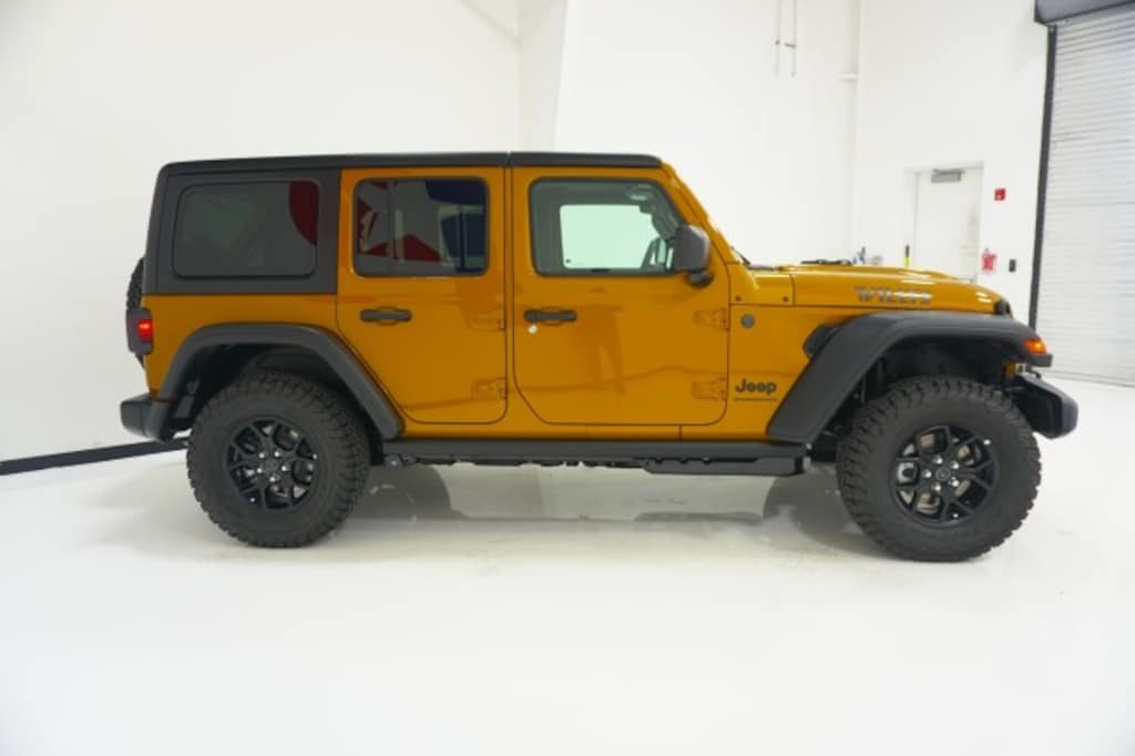 New 2026 Jeep Wrangler 4-DOOR WILLYS Sport Utility