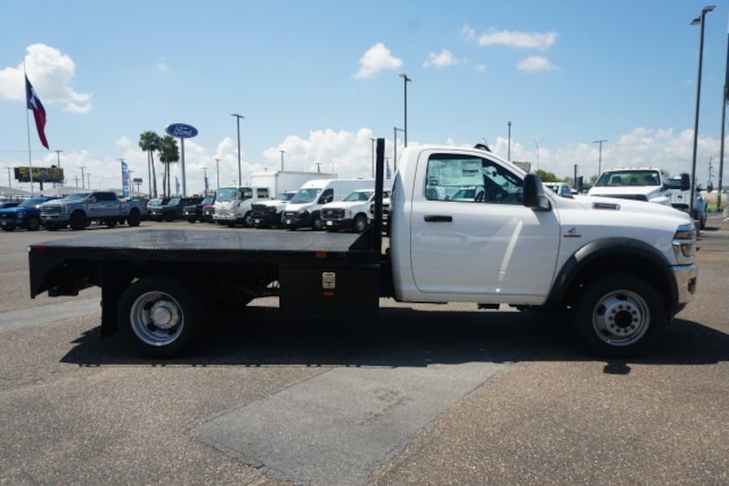 New 2026 Ram 4500 Chassis Cab TRADESMAN REGULAR 4X4 84' CA Pickup