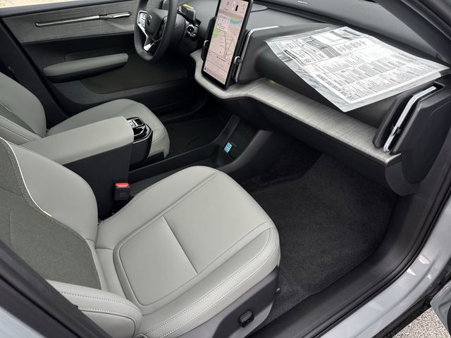 2026 Volvo EX30 Ultra - Photo 29