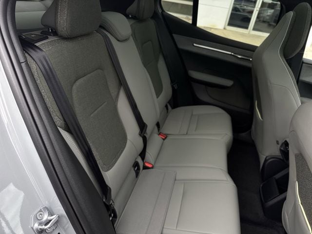 2026 Volvo EX30 Ultra - Photo 27