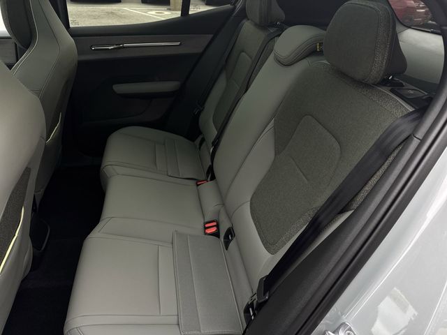 2026 Volvo EX30 Ultra - Photo 25