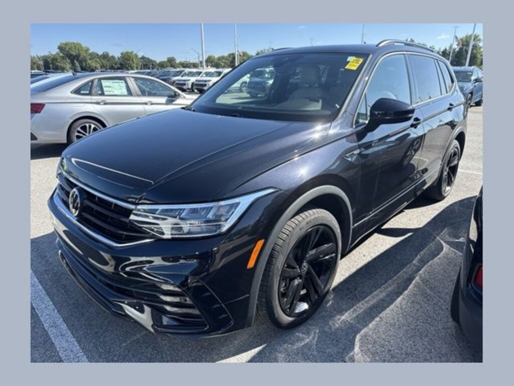 Certified 2023 Volkswagen Tiguan 2.0T SE R-Line Black w/ Panoramic Moon SUV