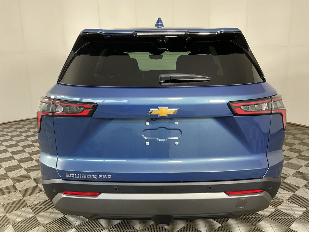 2026 Chevrolet Equinox LT - Photo 8