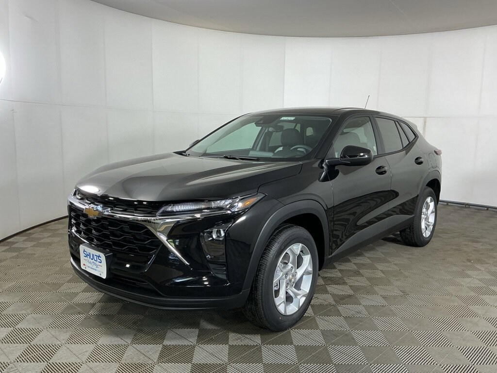 New 2026 Chevrolet Trax LS SUV