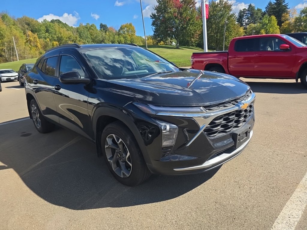Used 2024 Chevrolet Trax LT SUV