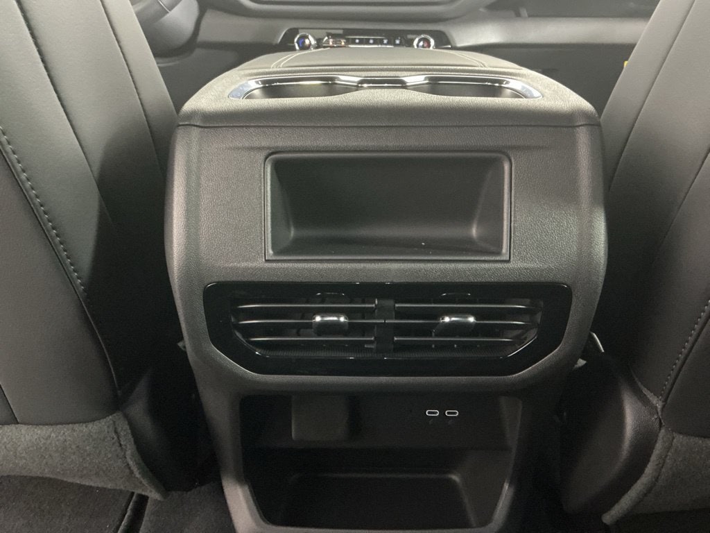2026 Chevrolet Silverado EV LT - Photo 15