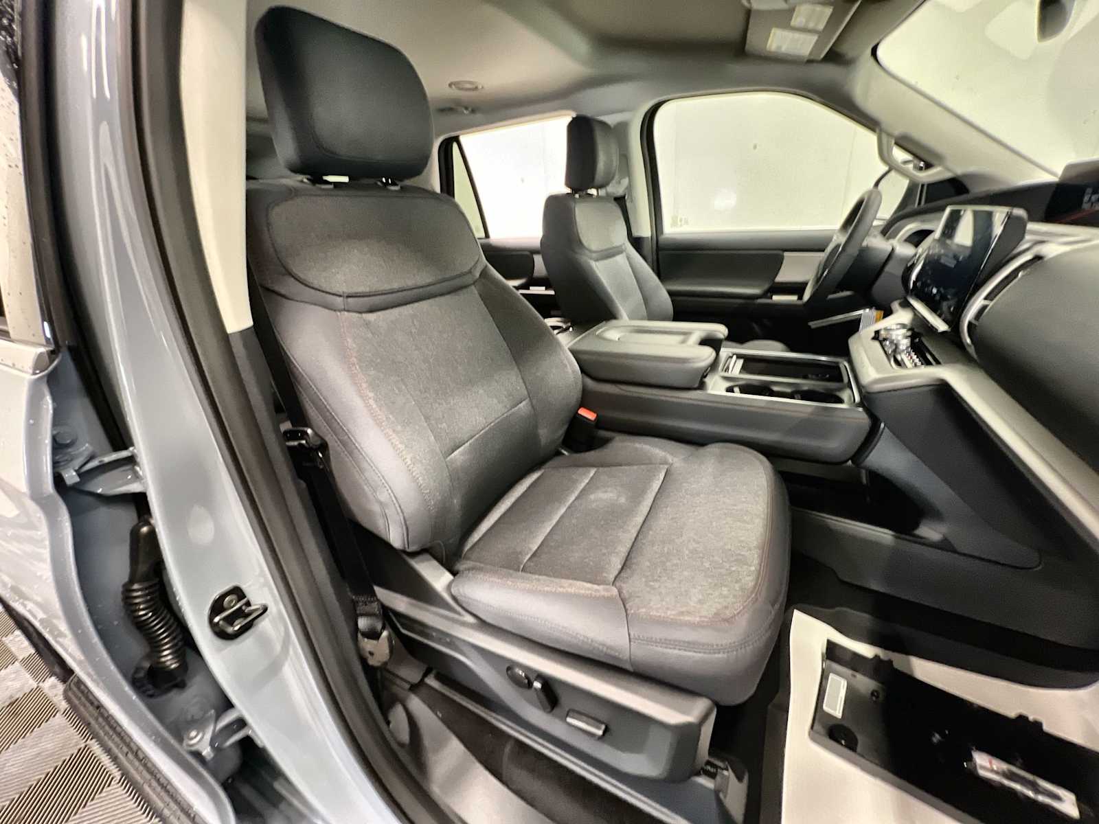 2025 Ford Expedition MAX Active - Photo 26