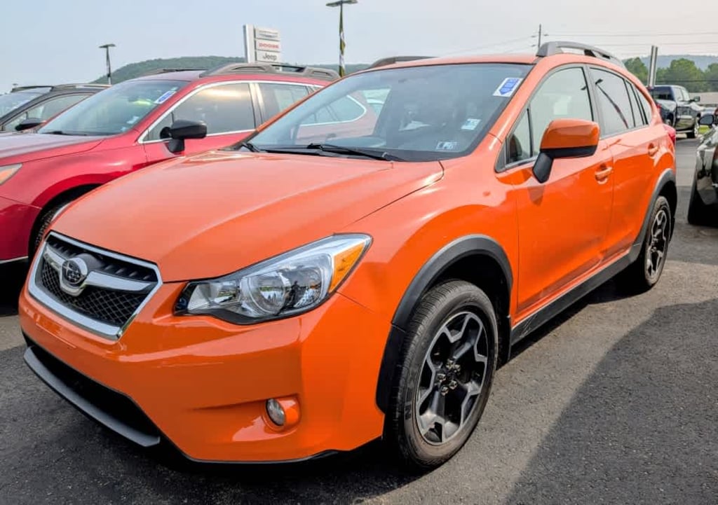 Used 2013 Subaru XV Crosstrek 2.0i Limited w/Moonroof/Nav SUV
