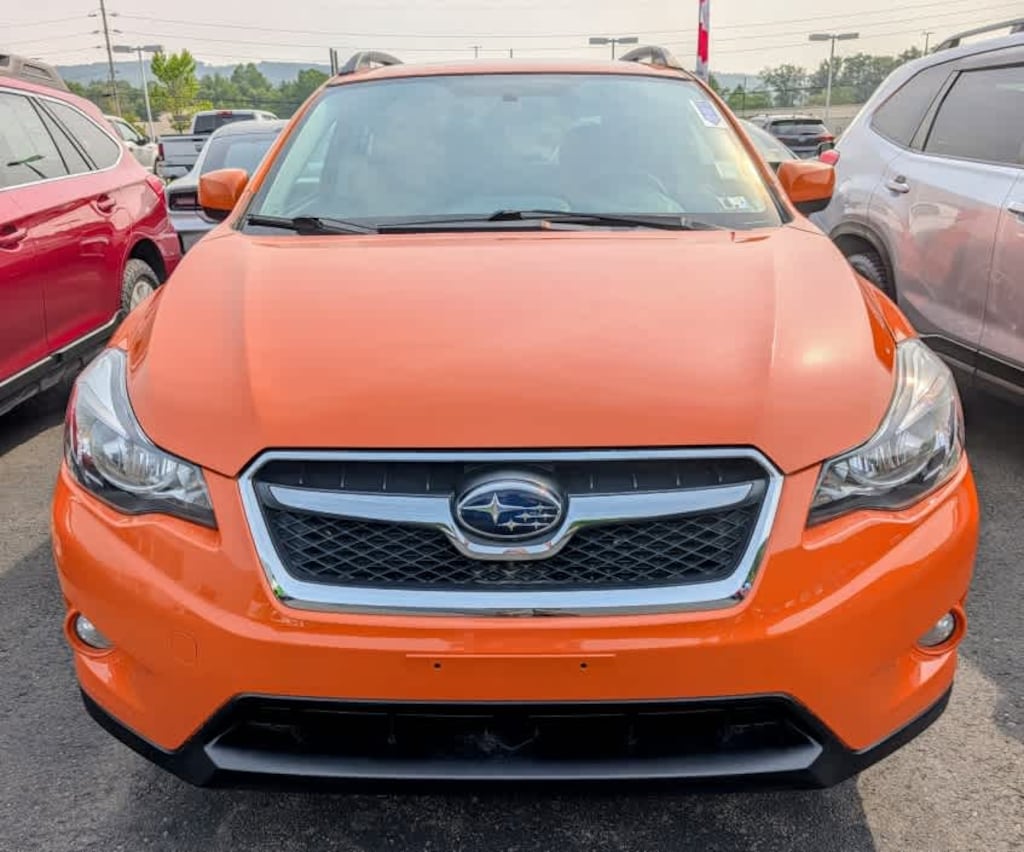 Used 2013 Subaru XV Crosstrek 2.0i Limited w/Moonroof/Nav SUV
