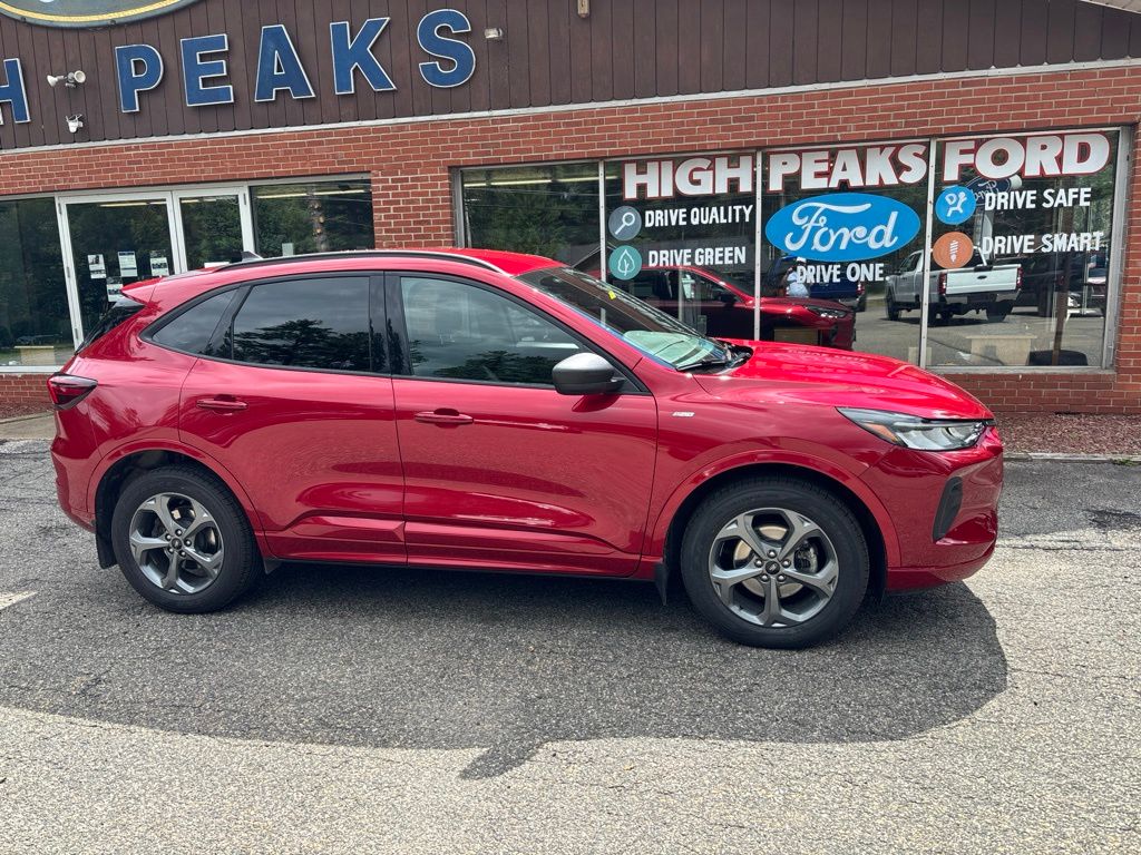 2023 Ford Escape ST-Line