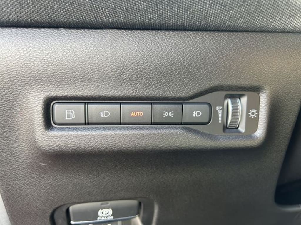 New 2026 Jeep Cherokee Laredo Sport Utility