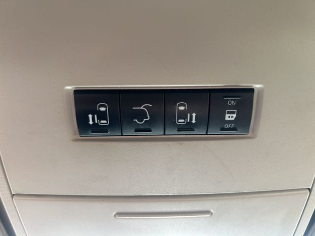 Used 2015 Chrysler Town & Country Touring-L with VIN 2C4RC1CG4FR610172 for sale in Pine City, Minnesota