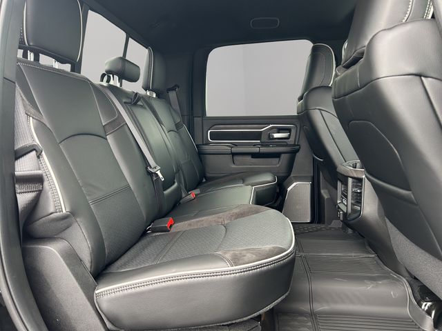 2026 RAM 3500 Laramie - Photo 21