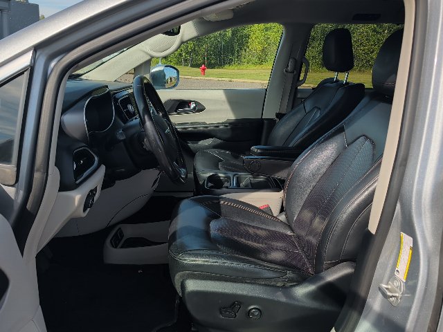 Used 2020 Chrysler Pacifica Touring L with VIN 2C4RC1BG4LR147527 for sale in Pine City, Minnesota