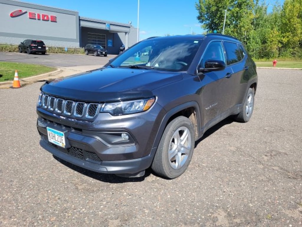 Used 2024 Jeep Compass Latitude SUV
