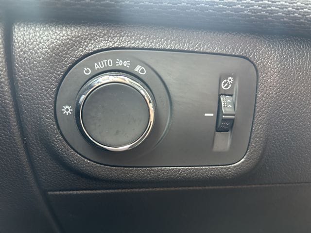 Used 2019 Chevrolet Cruze LT with VIN 1G1BE5SM7K7107816 for sale in Pine City, Minnesota