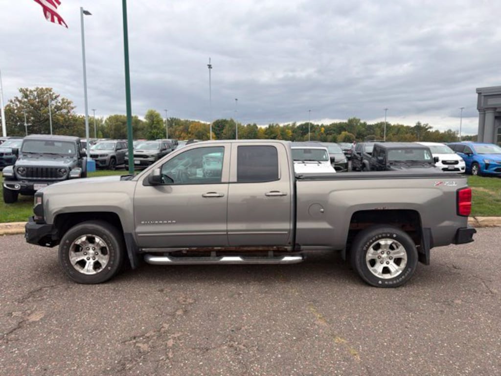Used 2017 Chevrolet Silverado 1500 LT Truck Double Cab
