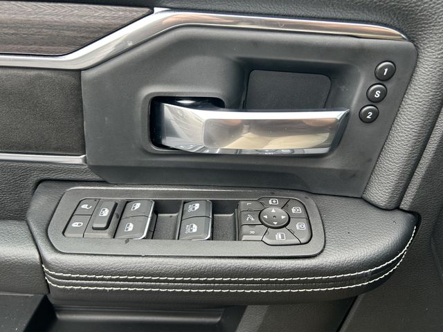 2026 RAM 3500 Laramie - Photo 12