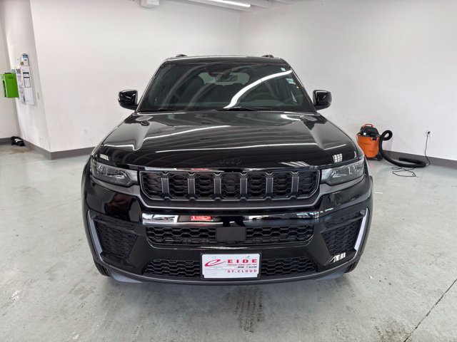 New 2027 Jeep Grand Cherokee L LAREDO ALTITUDE 4X4 Sport Utility