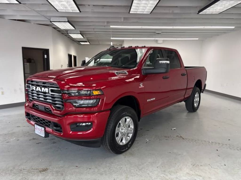 New 2026 Ram 2500 BIG HORN CREW CAB 4X4 6'4 BOX Pickup
