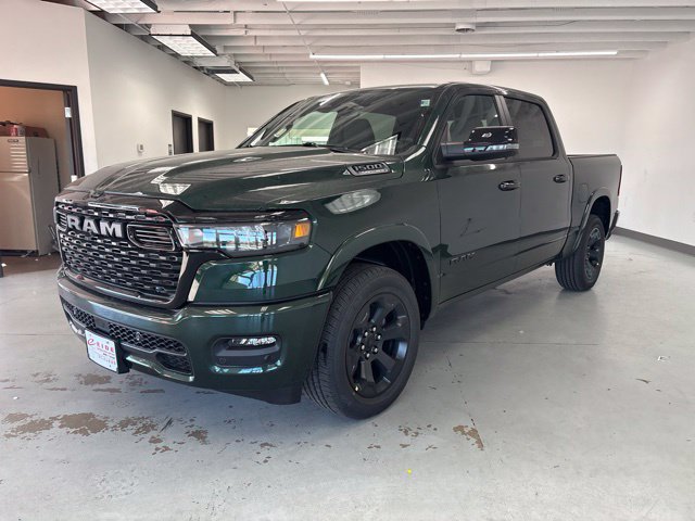 New 2027 Ram 1500 BIG HORN CREW CAB 4X4 5'7 BOX Pickup