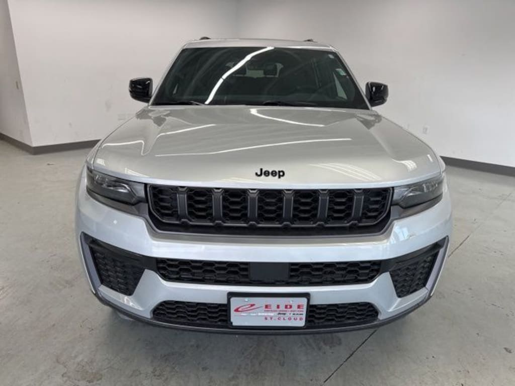 New 2026 Jeep Grand Cherokee L LIMITED 4X4 Sport Utility