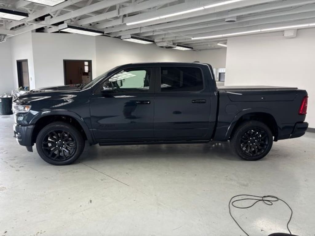 New 2027 Ram 1500 LIMITED CREW CAB 4X4 5'7 BOX Pickup