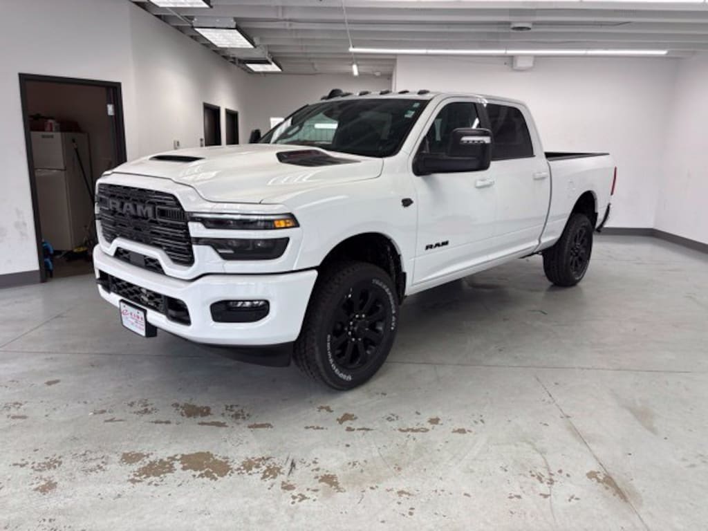 New 2027 Ram 2500 LARAMIE CREW CAB 4X4 6'4 BOX Pickup