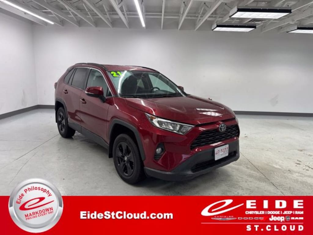 Used 2021 Toyota RAV4 XLE SUV