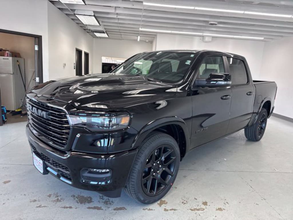 New 2027 Ram 1500 LARAMIE CREW CAB 4X4 5'7 BOX Pickup