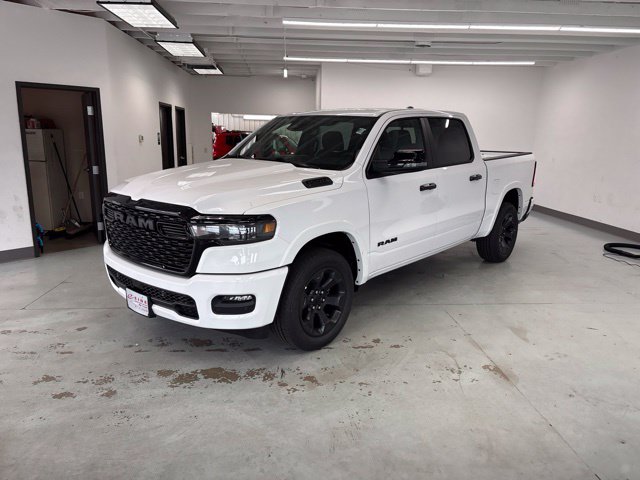 New 2027 Ram 1500 BIG HORN CREW CAB 4X4 5'7 BOX Pickup